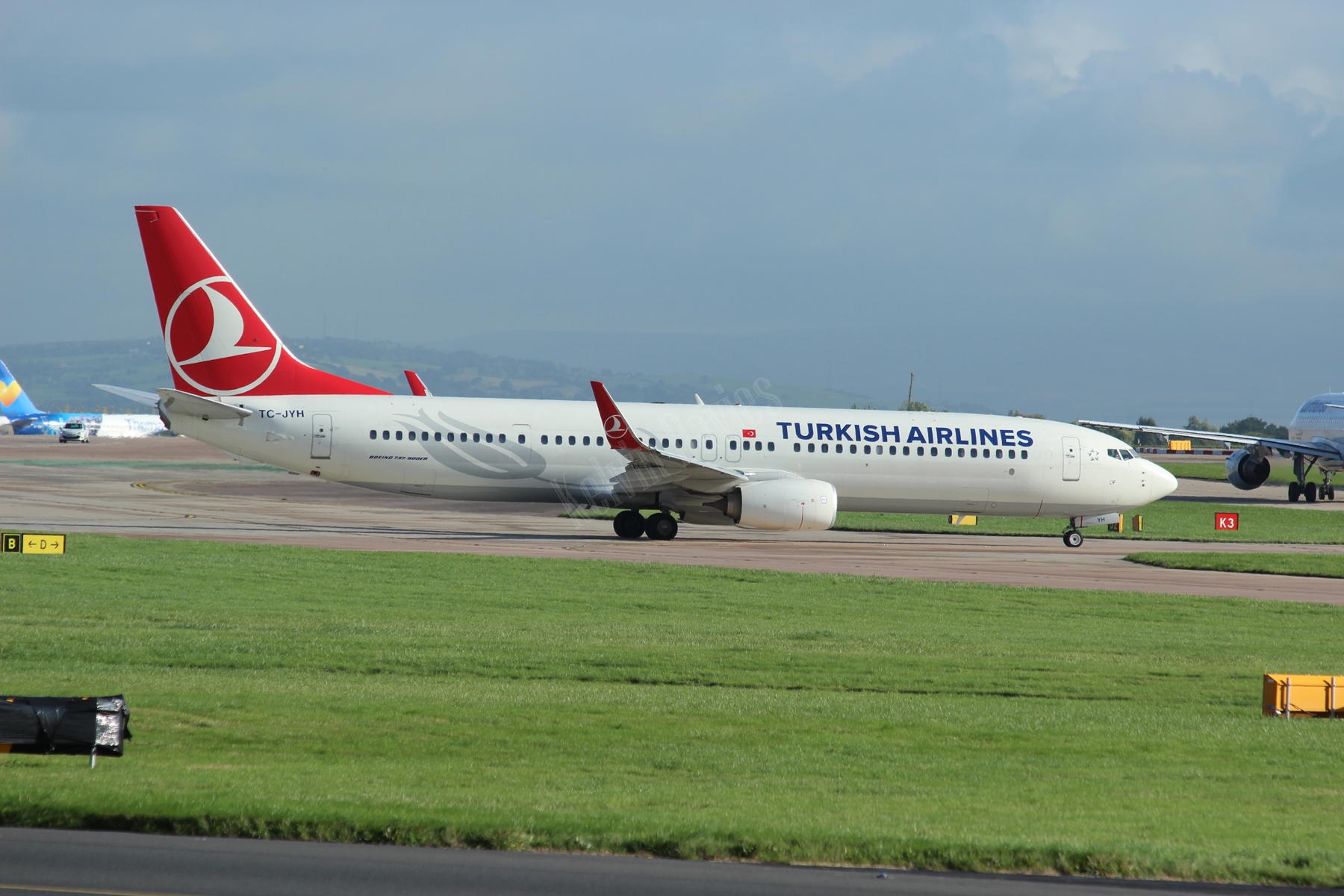Turkish Airlines 737 TC-JYH