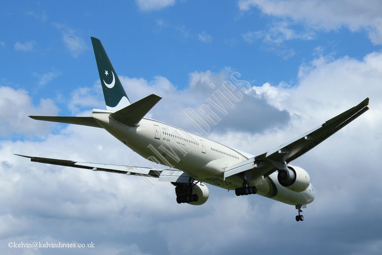 Pakistan Airlines B777 AP-BID