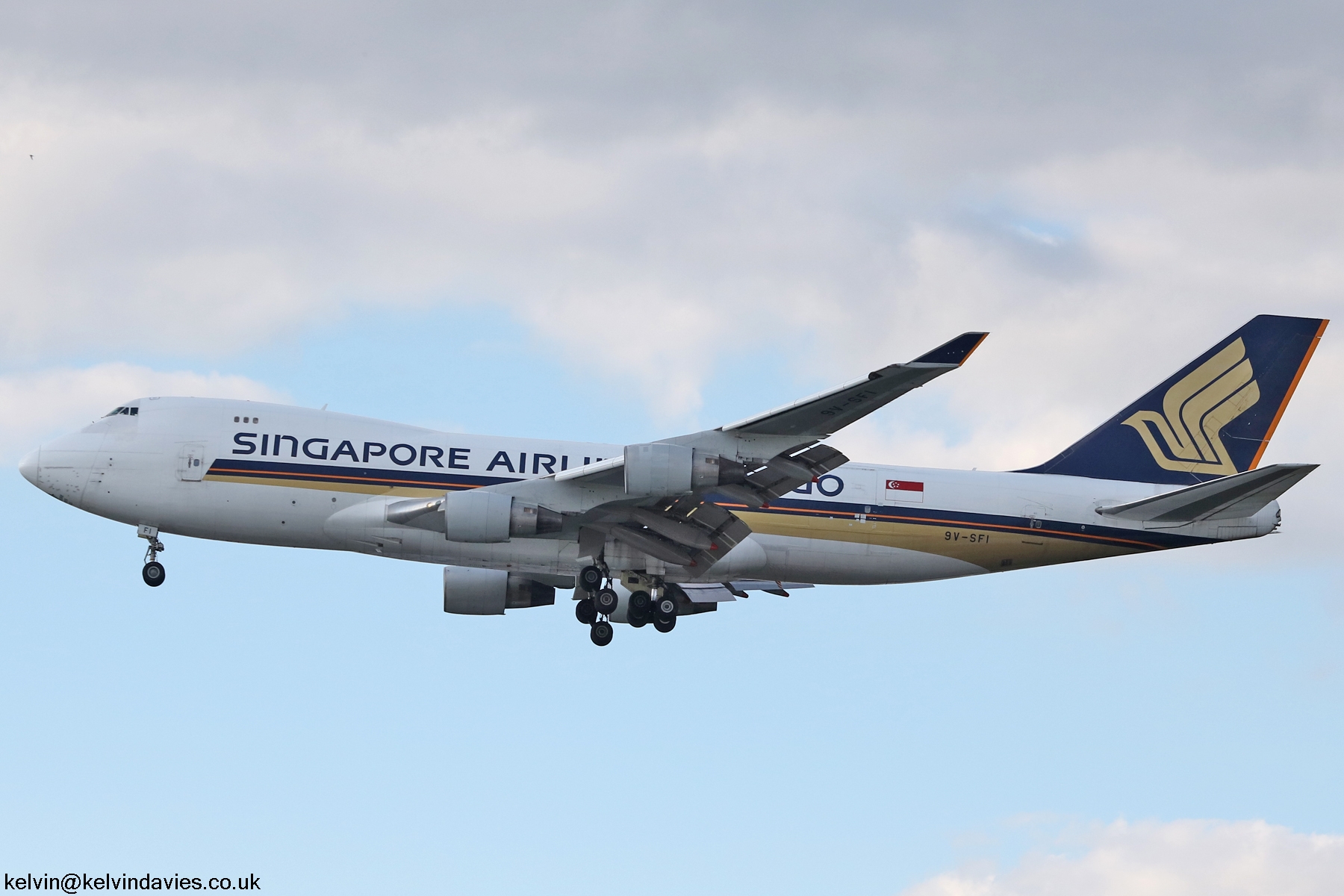 Singapore Airlines 747 9V-SFI