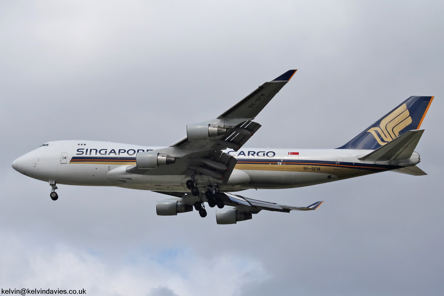 Singapore Airlines 747 9V-SFM