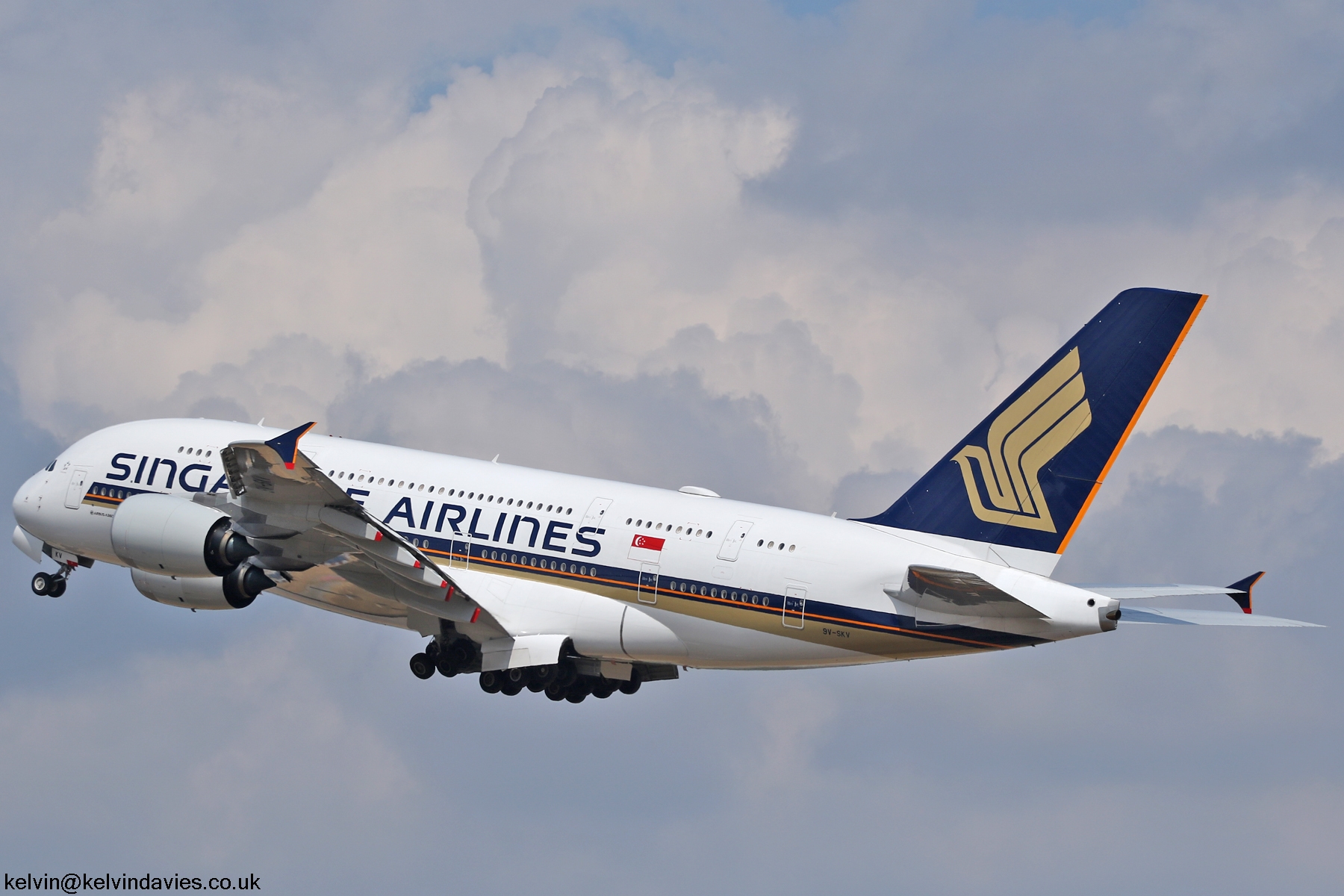 Singapore Airlines A380 9V-SKV