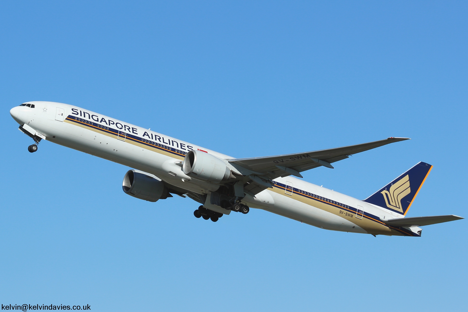 Singapore Airlines 777 9V-SWM