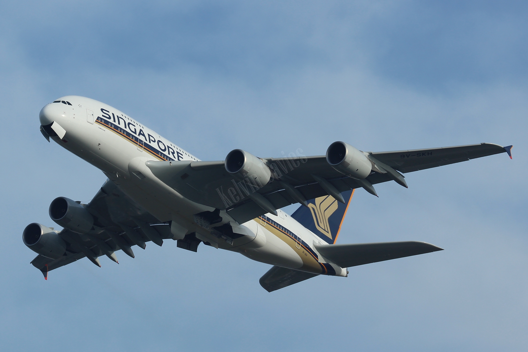 Singapore Airlines A380 9V-SKH