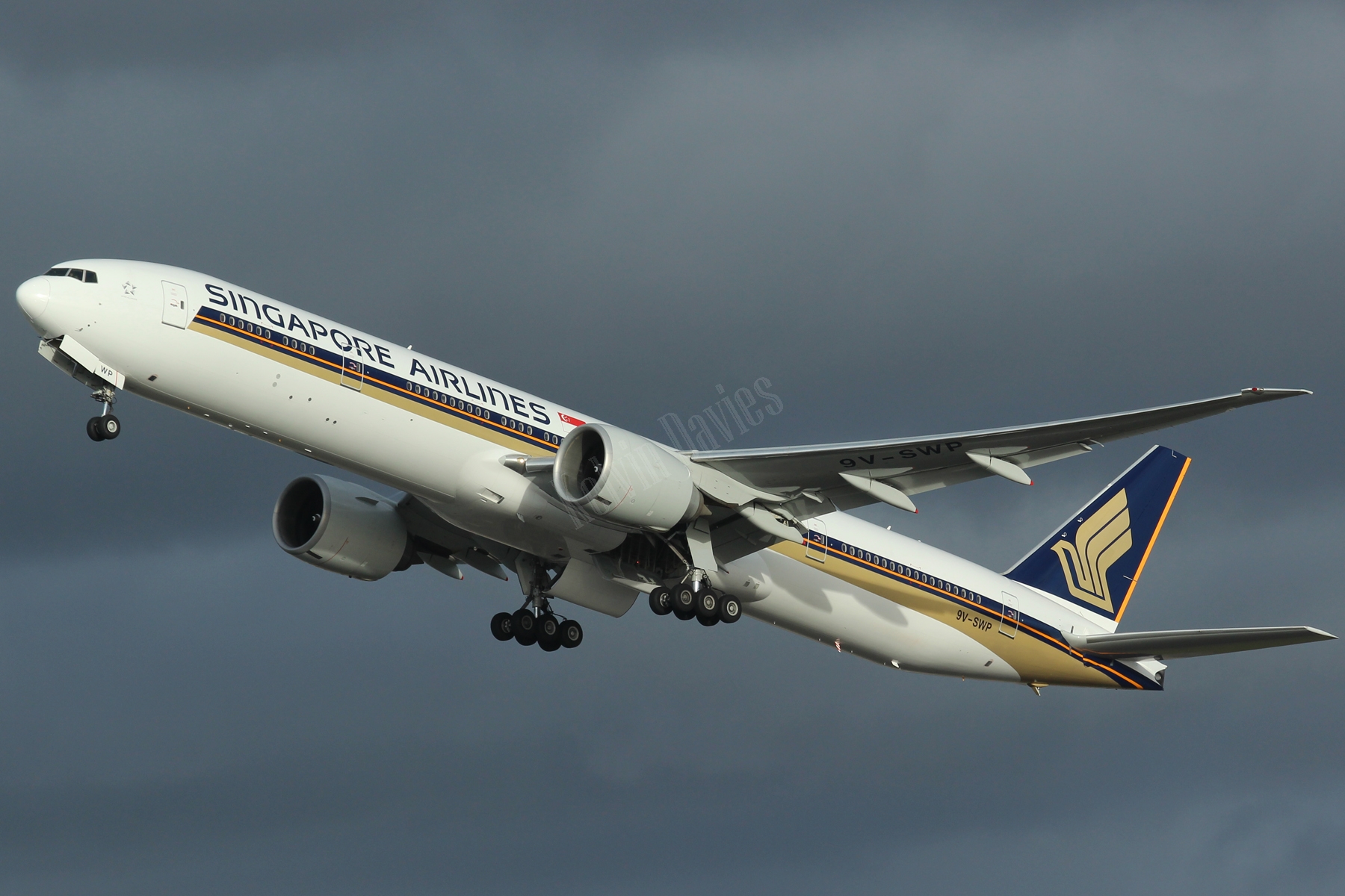 Singapore Airlines 777 9V-SWP