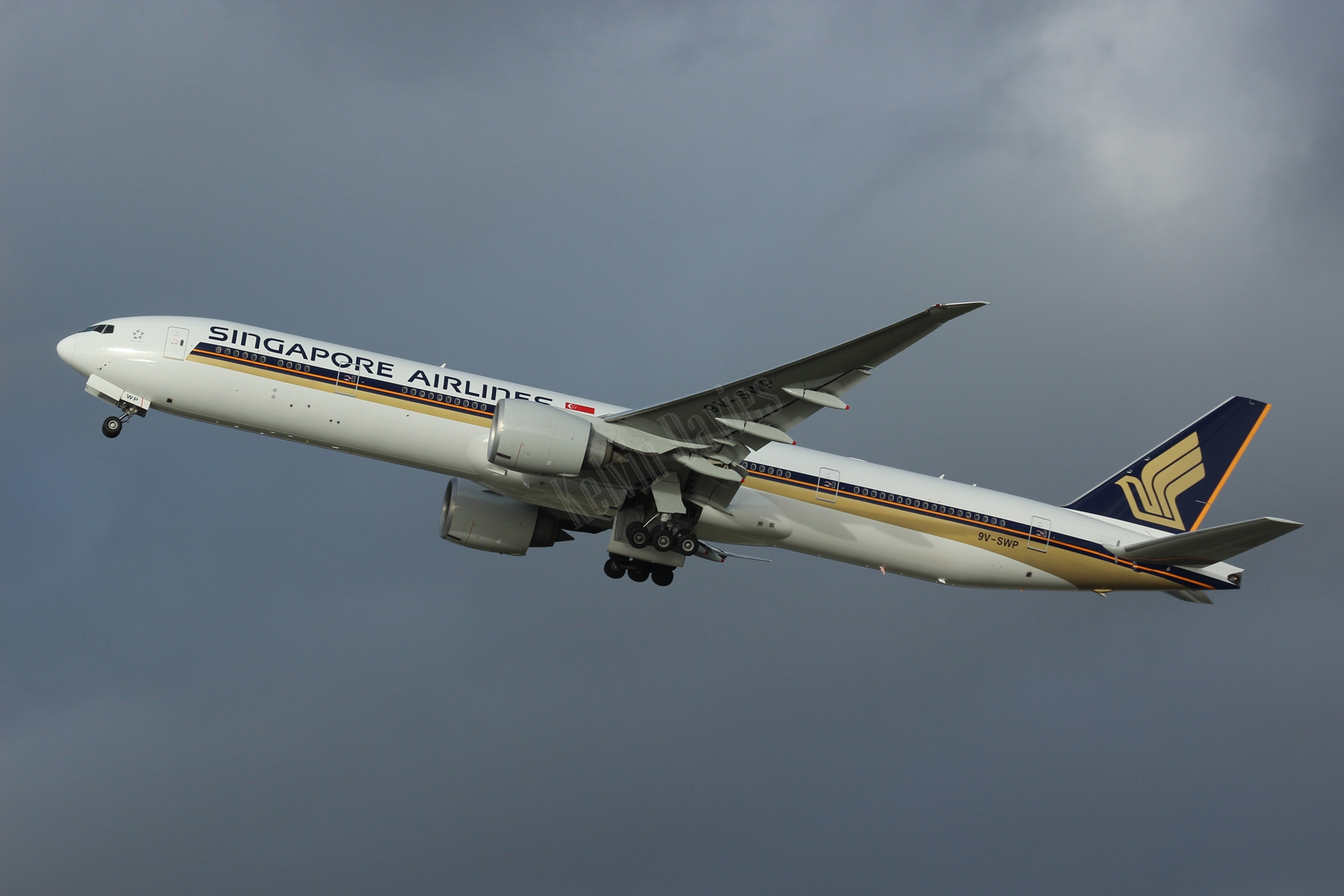 Singapore Airlines 777 9V-SWP