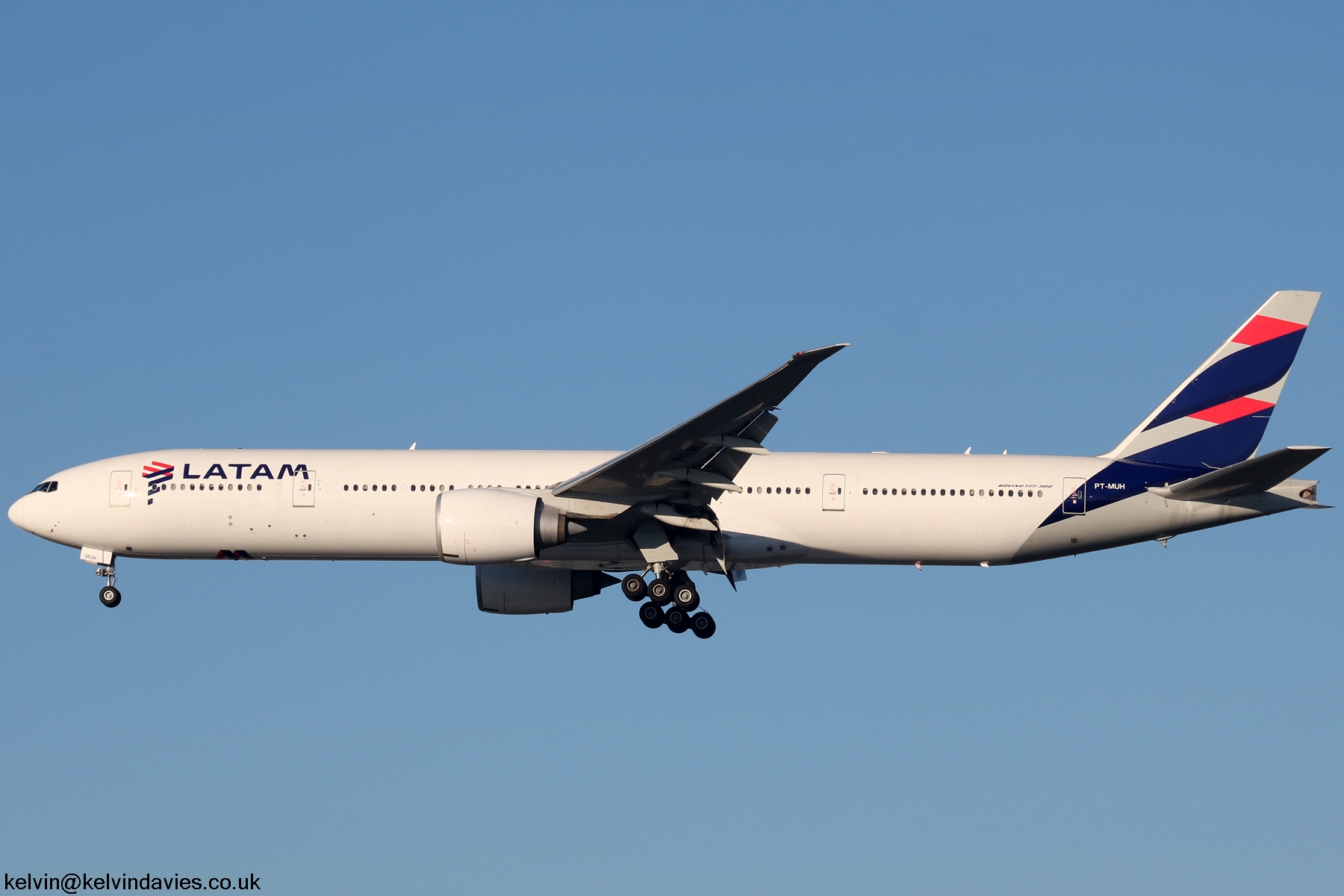 LATAM 777 PT-MUH