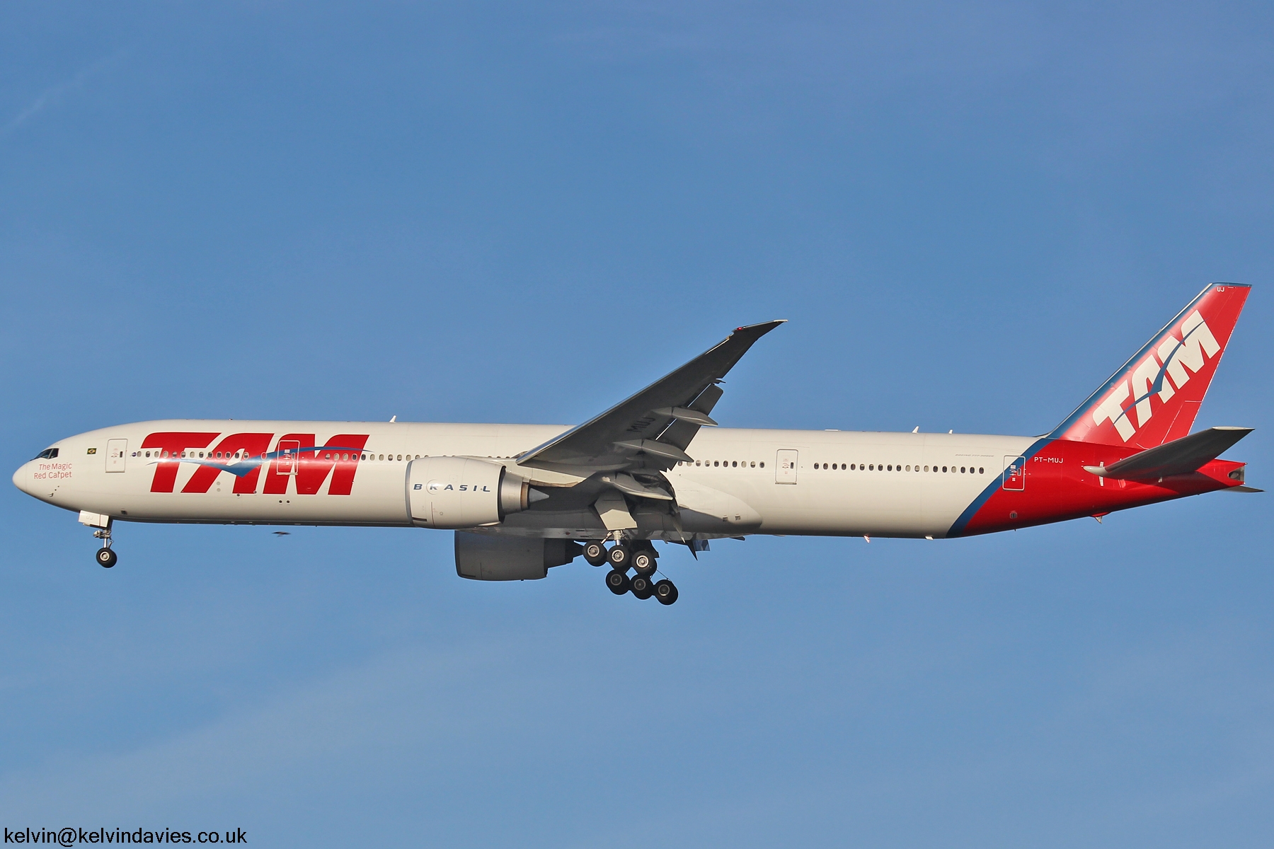 TAM 777 PT-MUJ