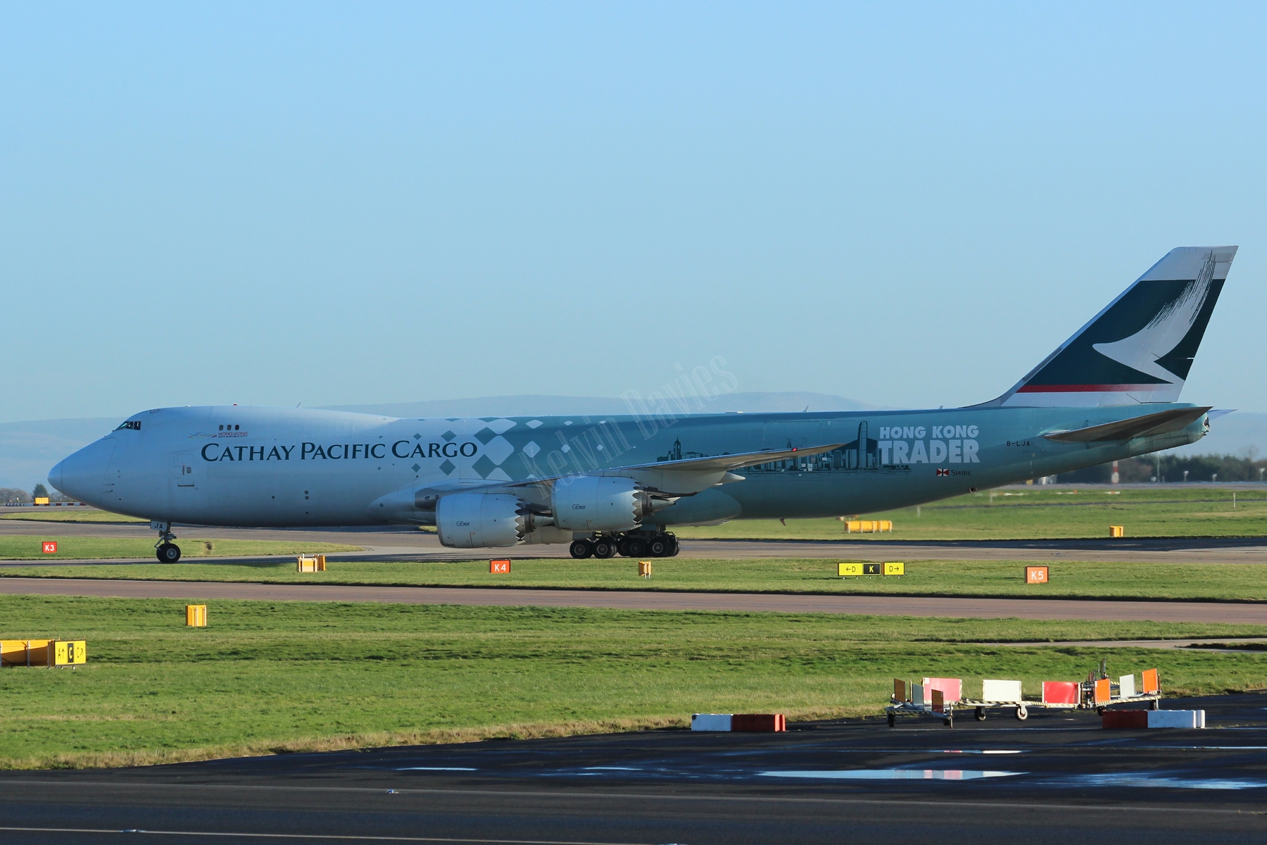 Cathay Pacific Airways 747 B-LJA