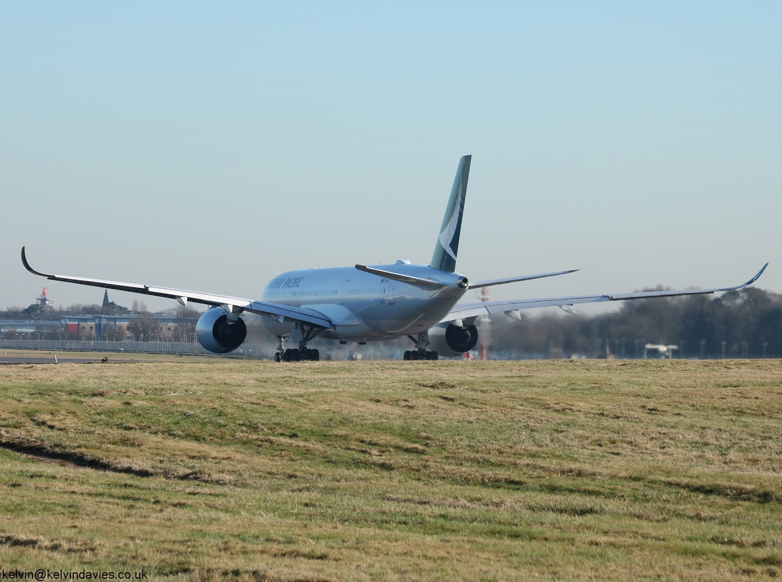 Cathay Pacific Airways A350 B-LRI