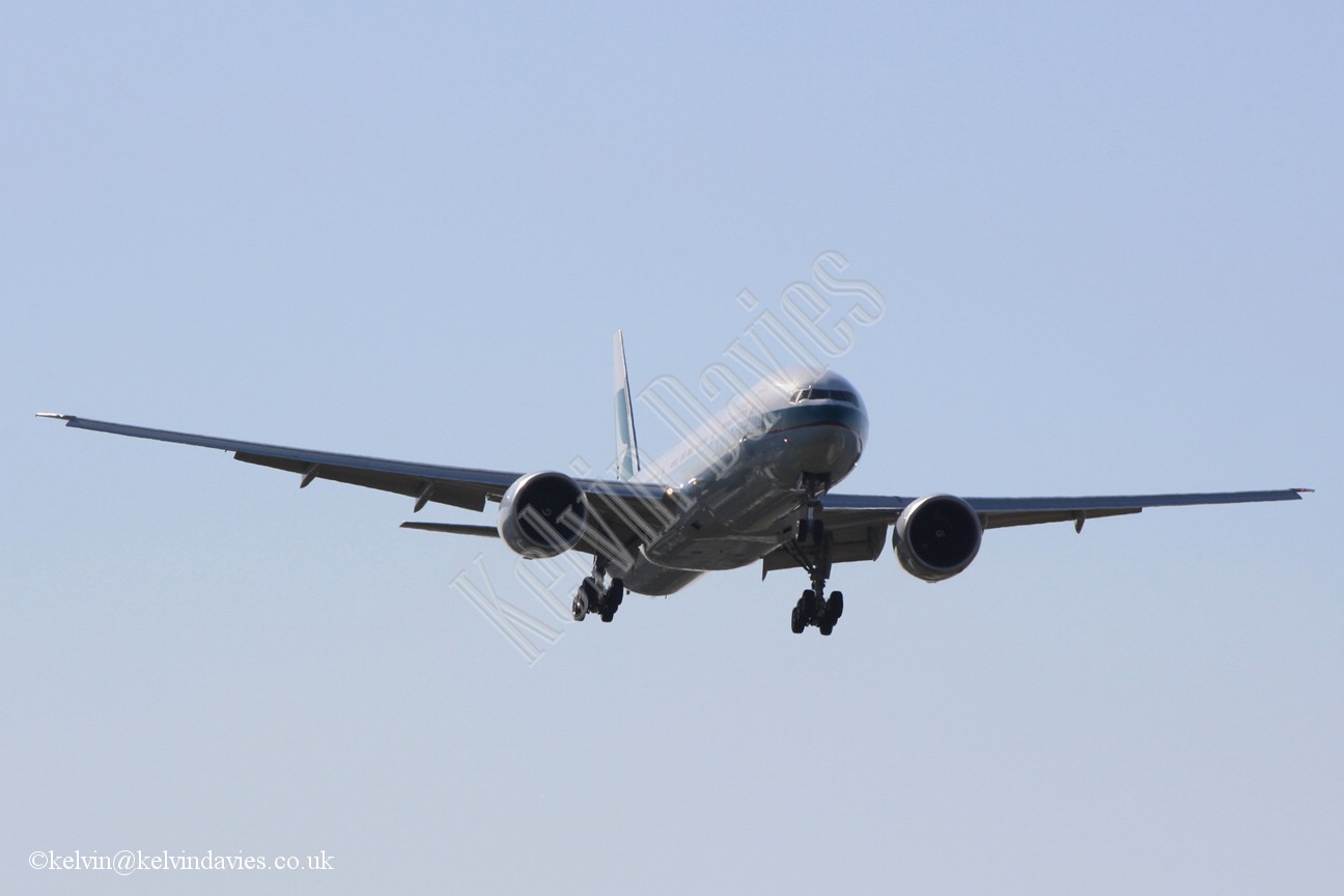 Cathay Pacific Airways 777 B-KQE