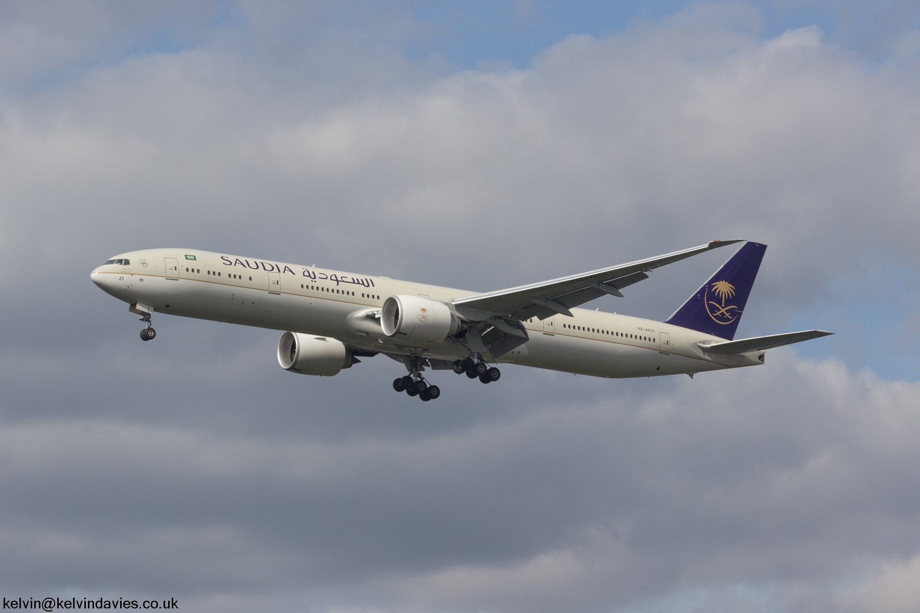 Saudi Arabian 777 HZ-AK21