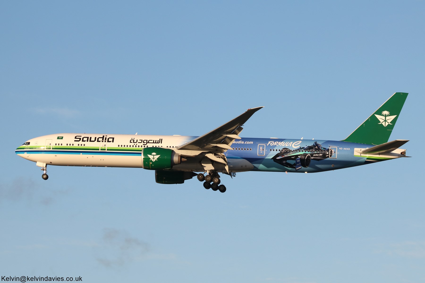 Saudia 777 HZ-AK43