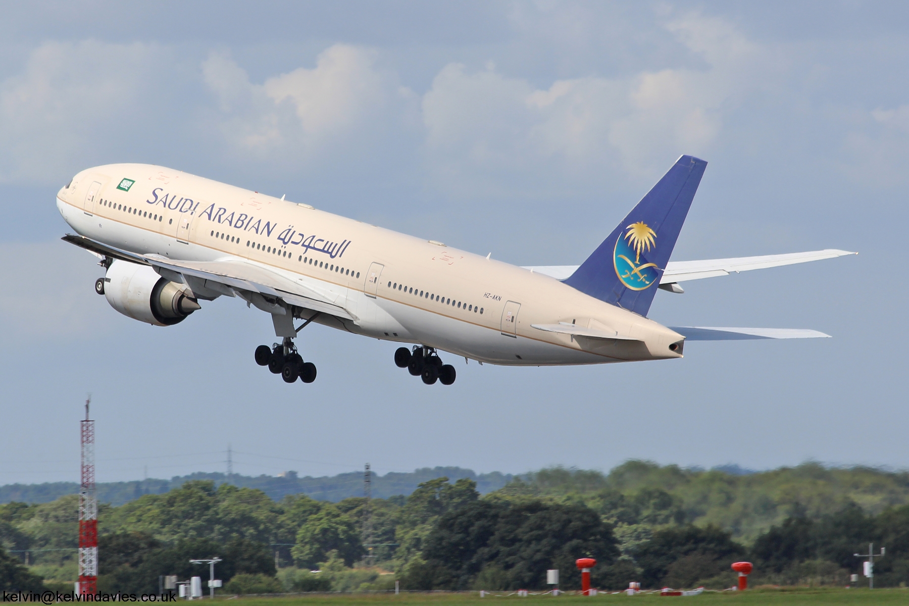 Saudi Arabian 777 HZ-AKN