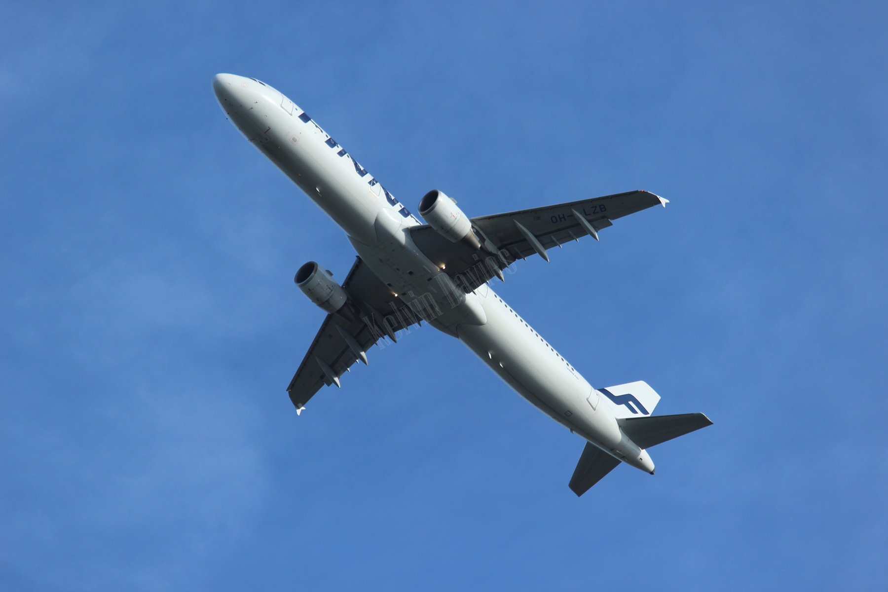 Finnair A321 OH-LZB