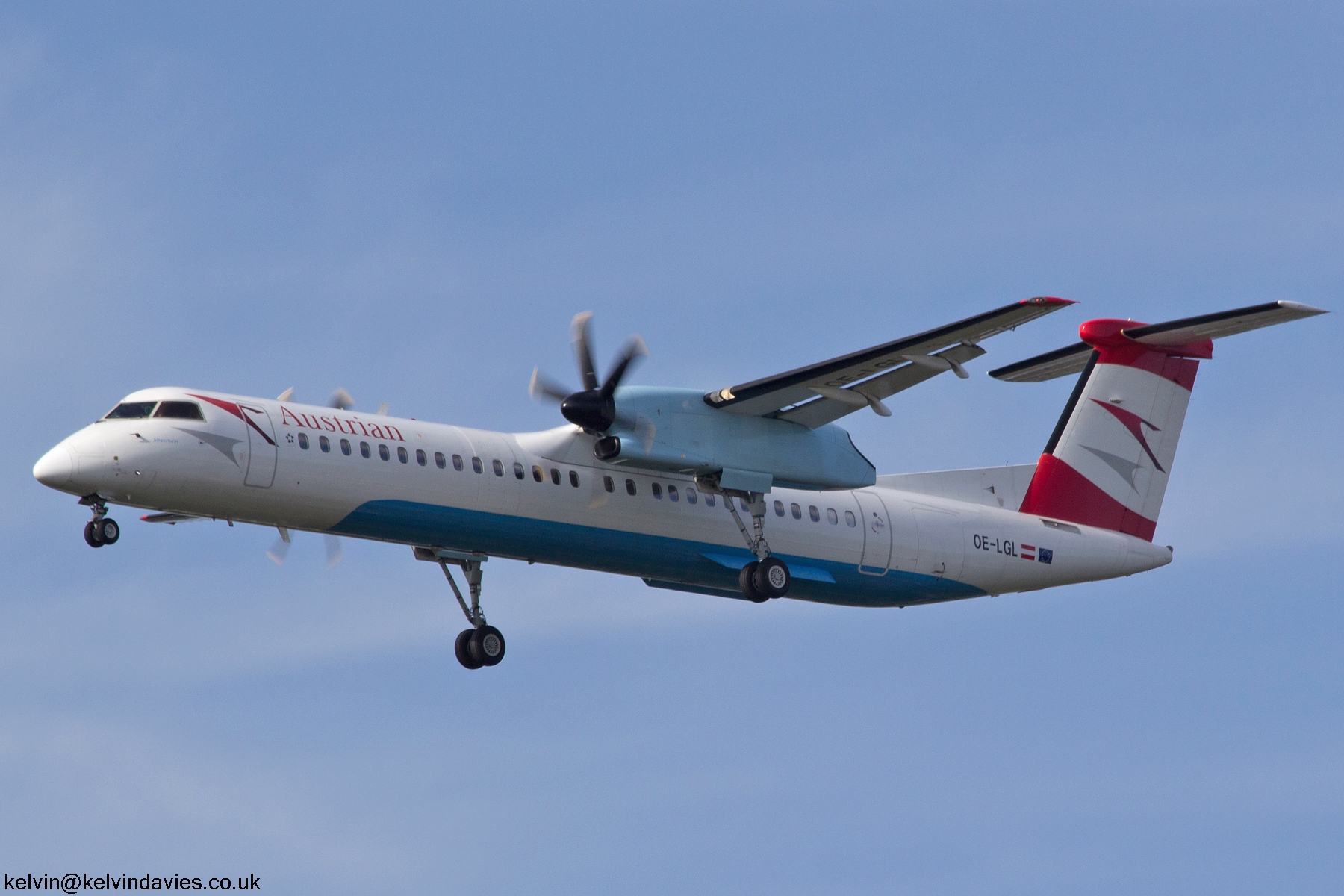 Austrian Airlines Dash 8 OE-LGL