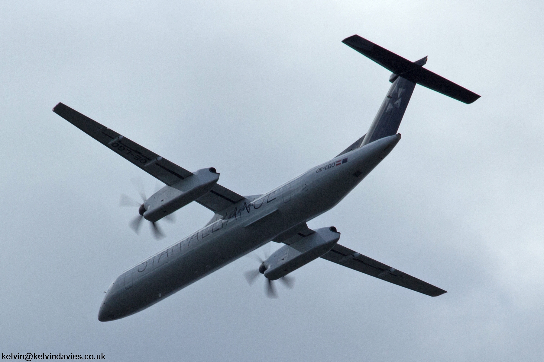 Austrian Airlines Dash 8 OE-LGO