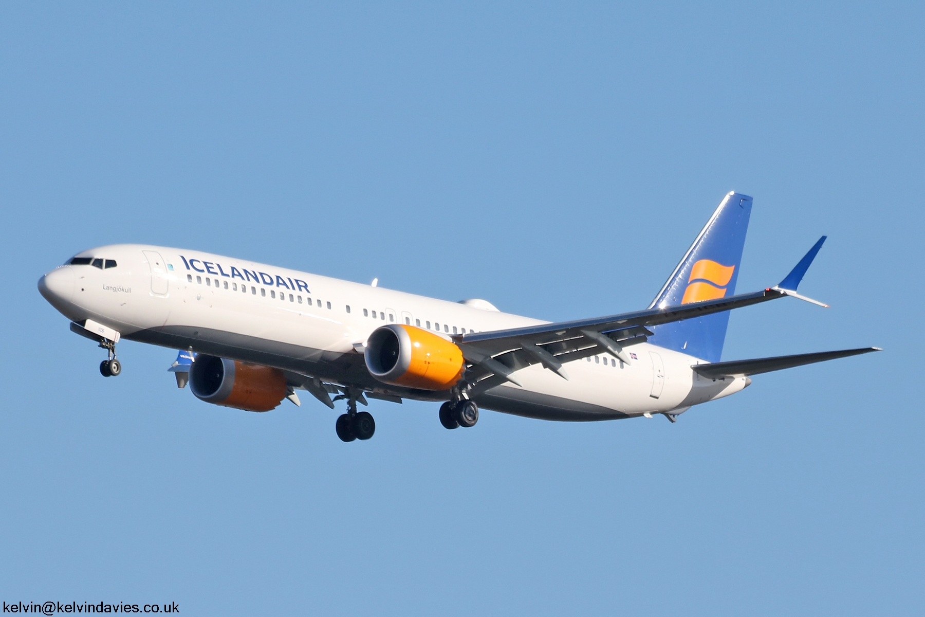 Icelandair 737 MAX TF-ICB