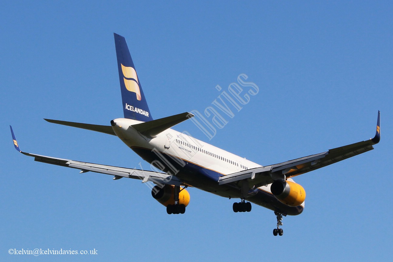 Icelandair 757 TF-FIZ