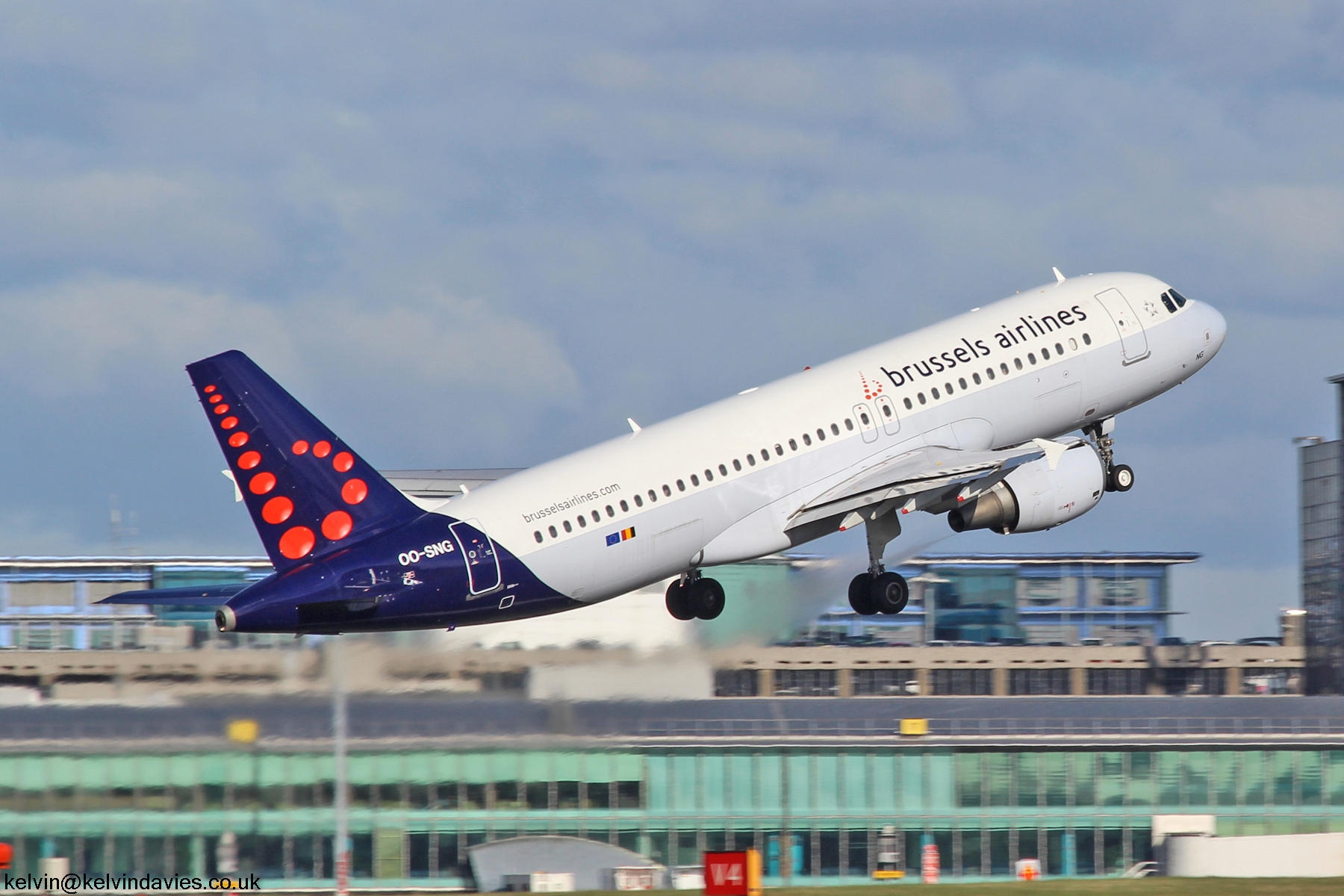 Brussels Airlines A320 OO-SNG