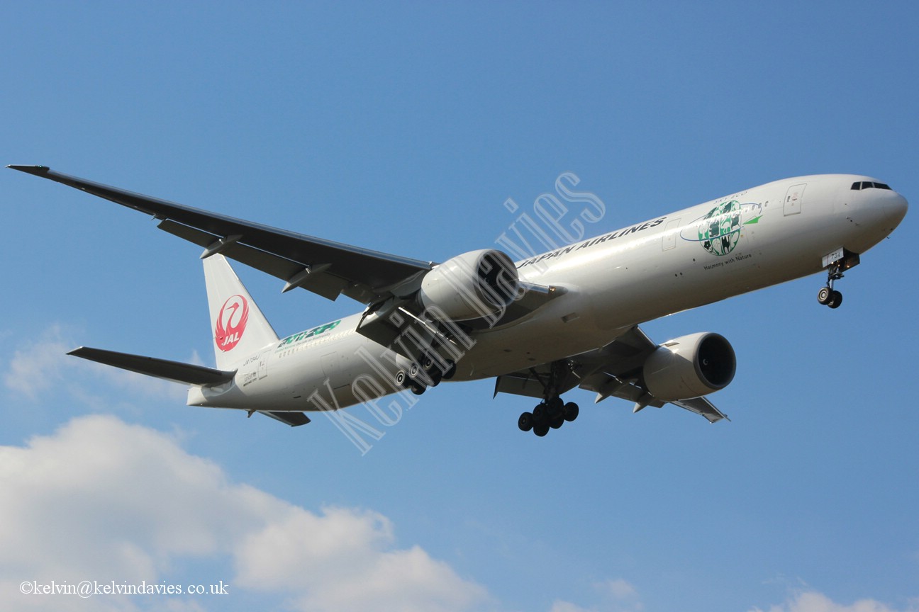 Japan Airlines 777 JA734J