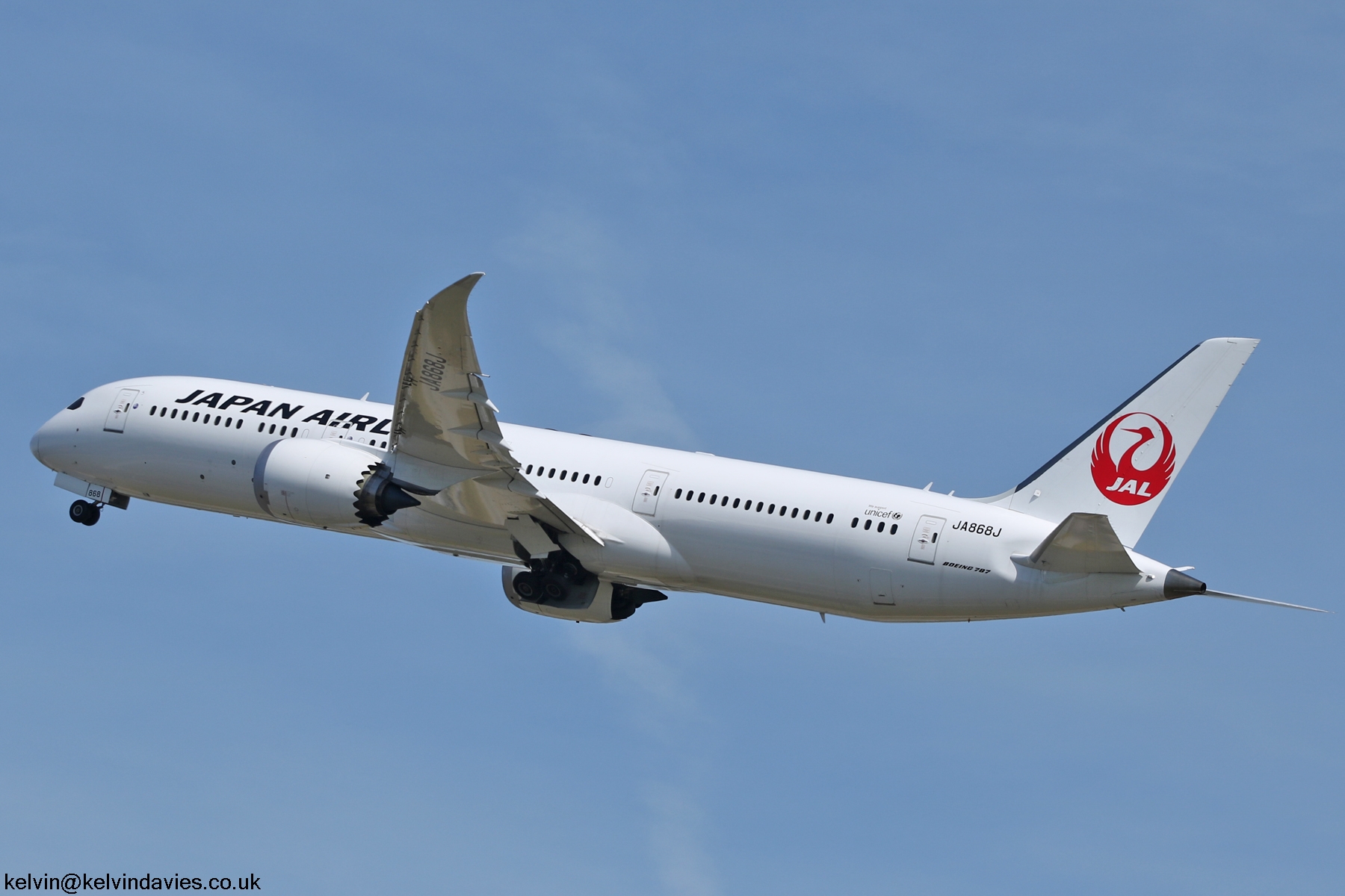 Japan Airlines 787 JA868J