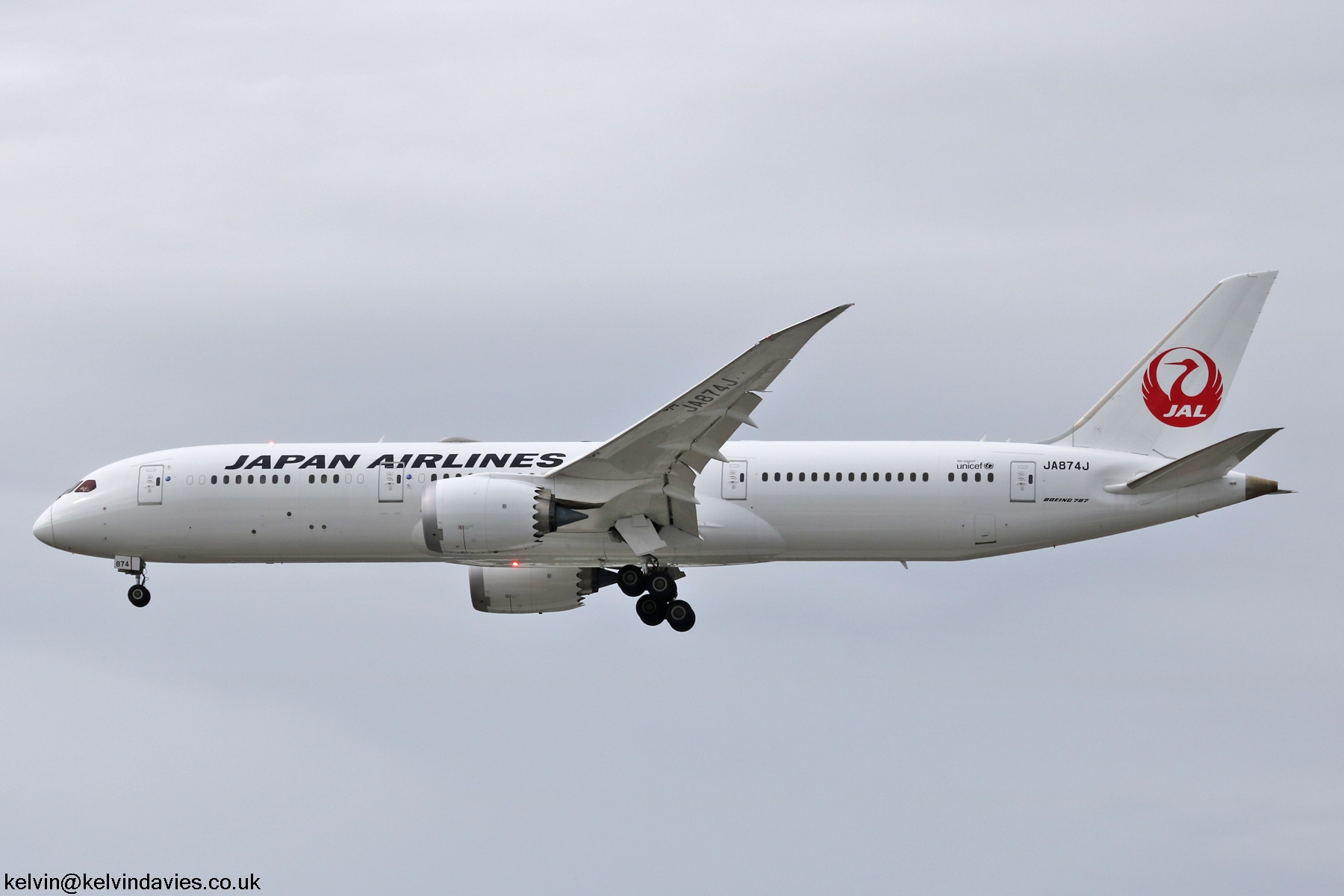 Japan Airlines 787 JA874J