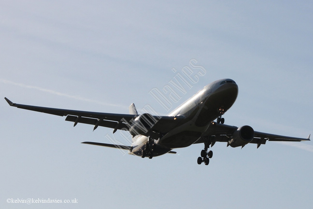 Air China A330 B-6076