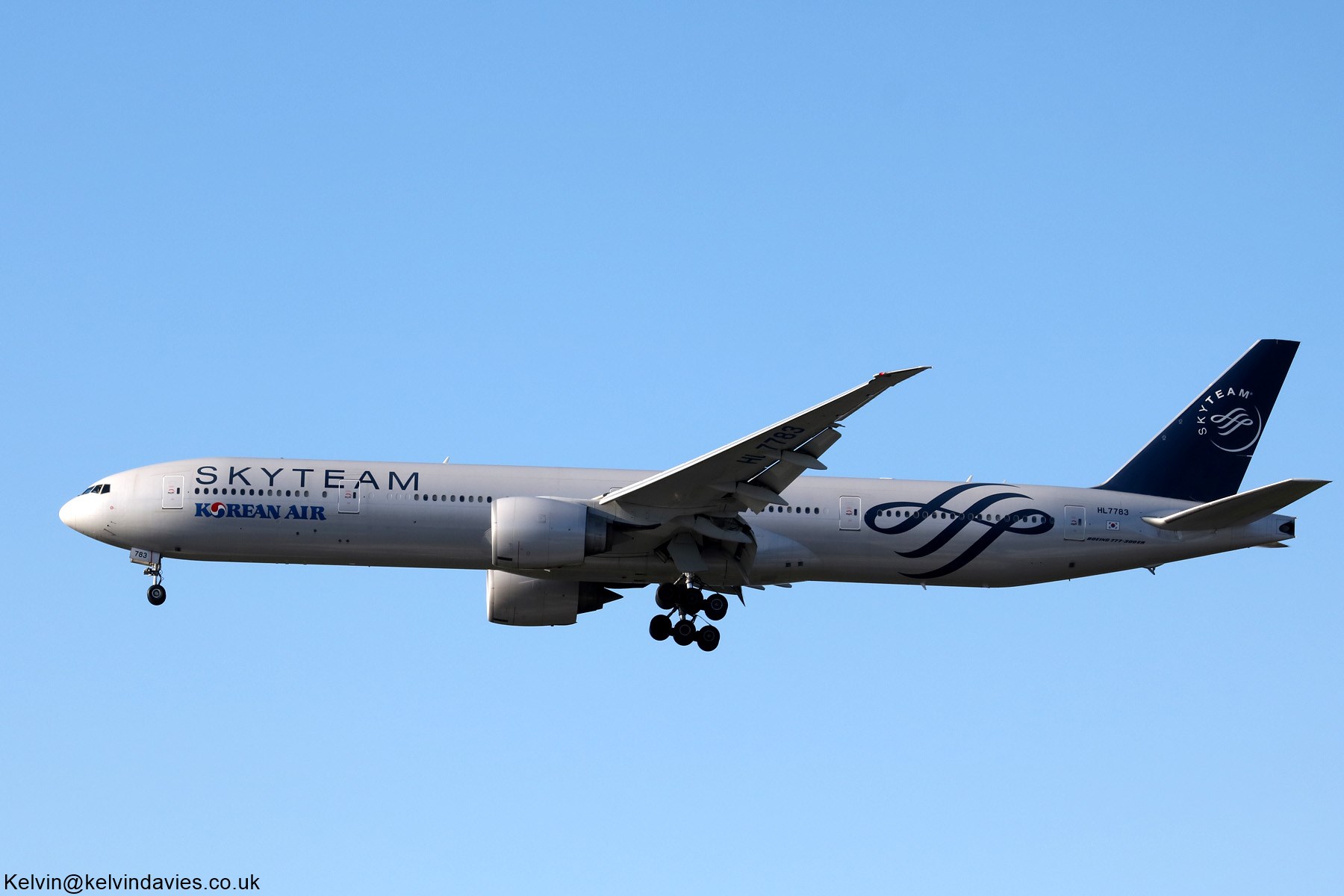 Korean Air 777-300 HL-7783