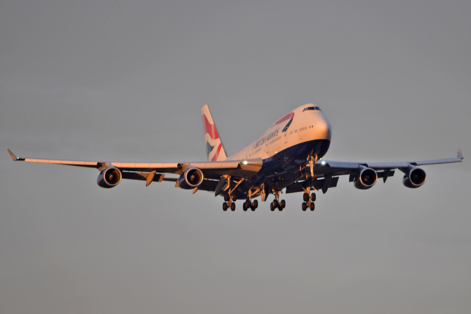 G-BYGB British Airways B747