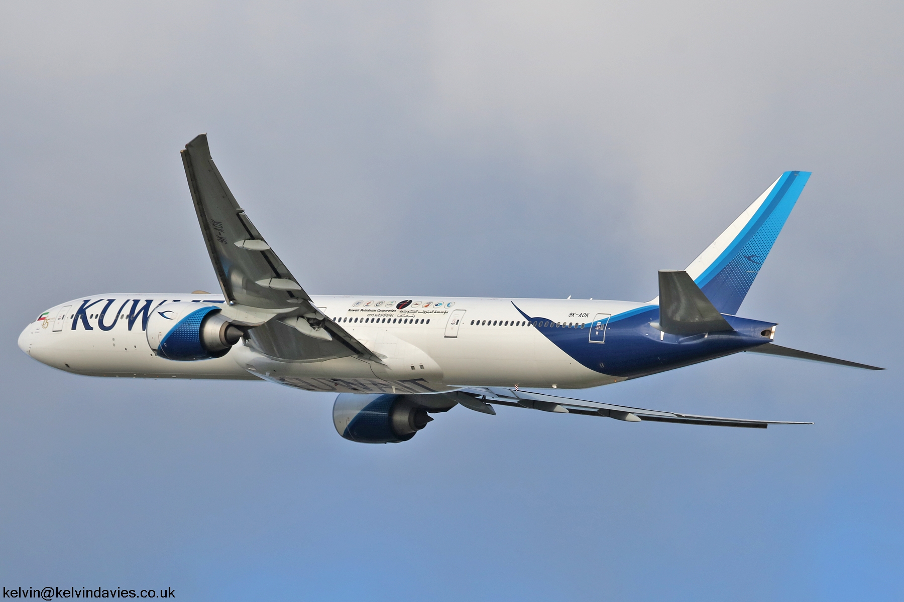 Kuwait Airways 777 9K-AOK