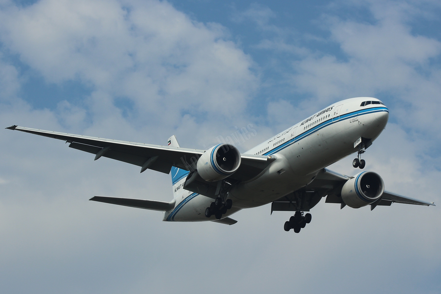 Kuwait Airways 777 9K-AOA