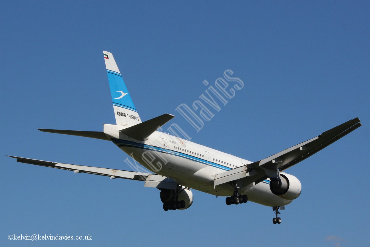 Kuwait Airways 777 9K-AOB
