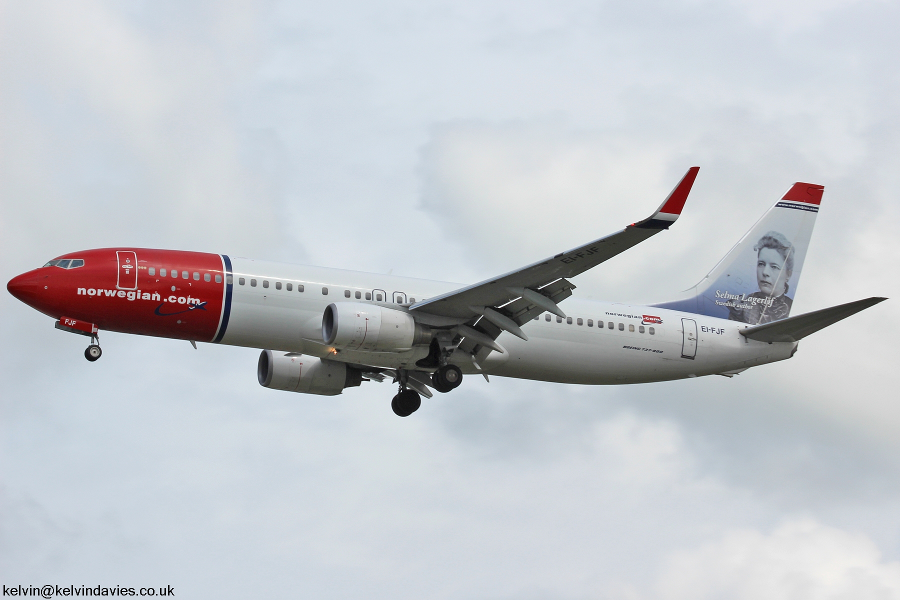 Norwegian Air International 737NG EI-FJF