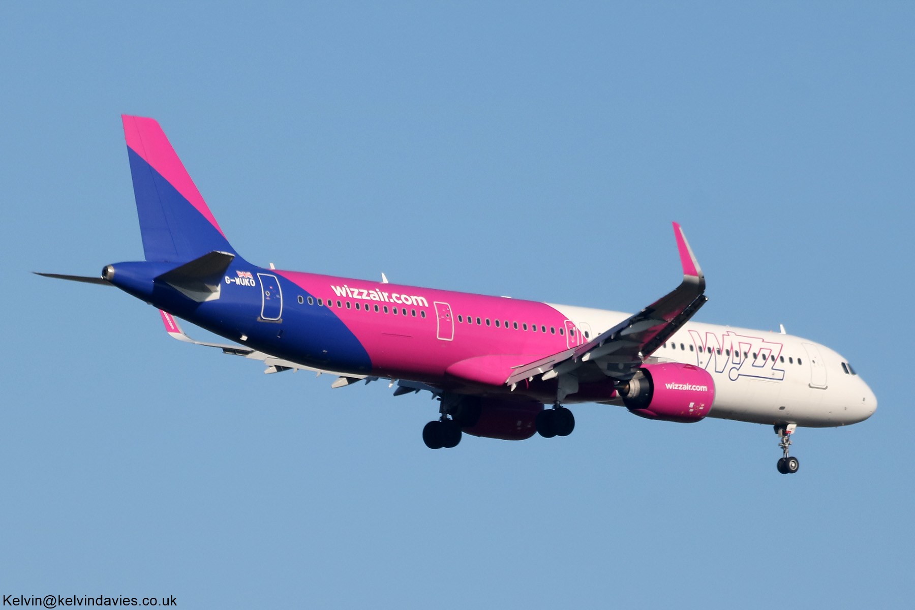 Wizz Air UK A321 G-WUKO