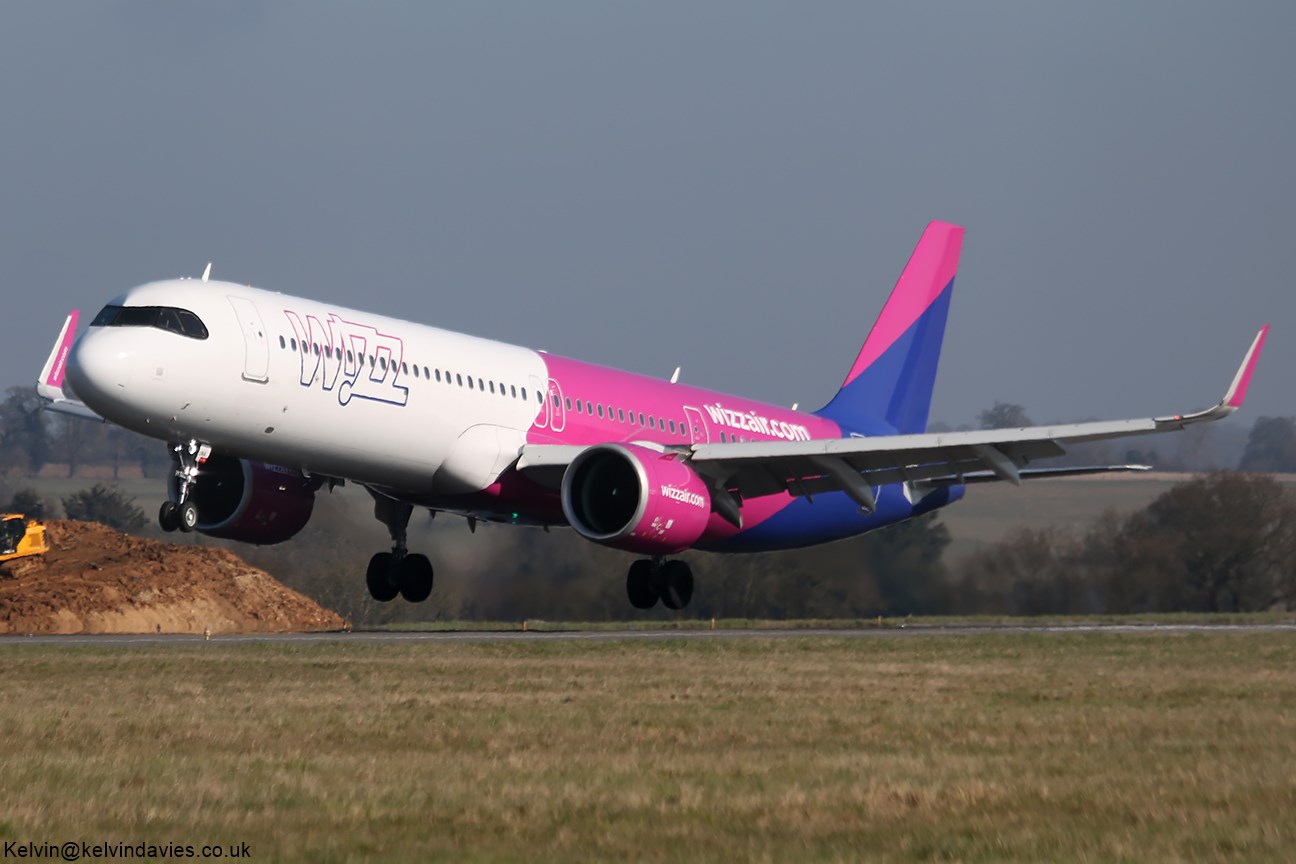 Wizz Air UK A321 NEO G-WUNA