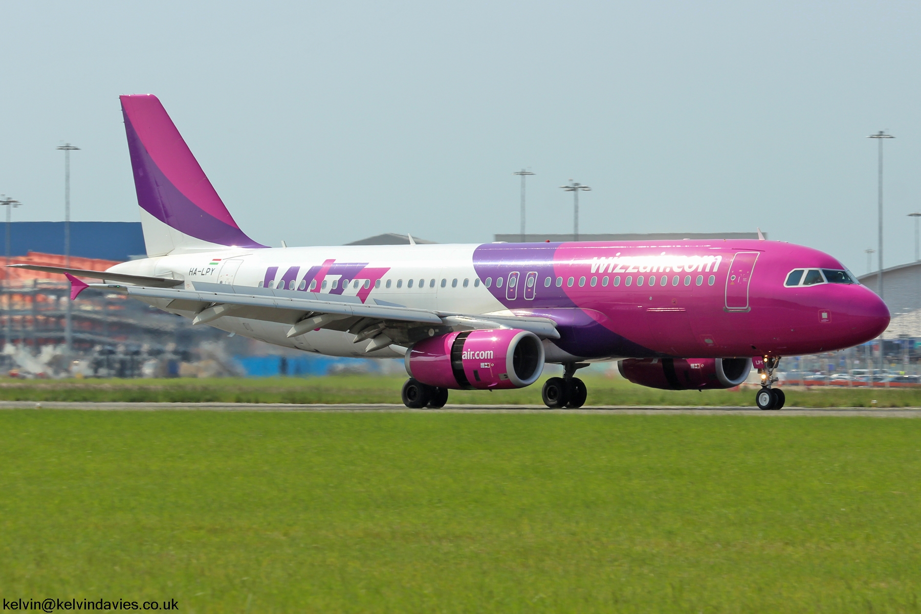 Wizz Air A320 HA-LPY