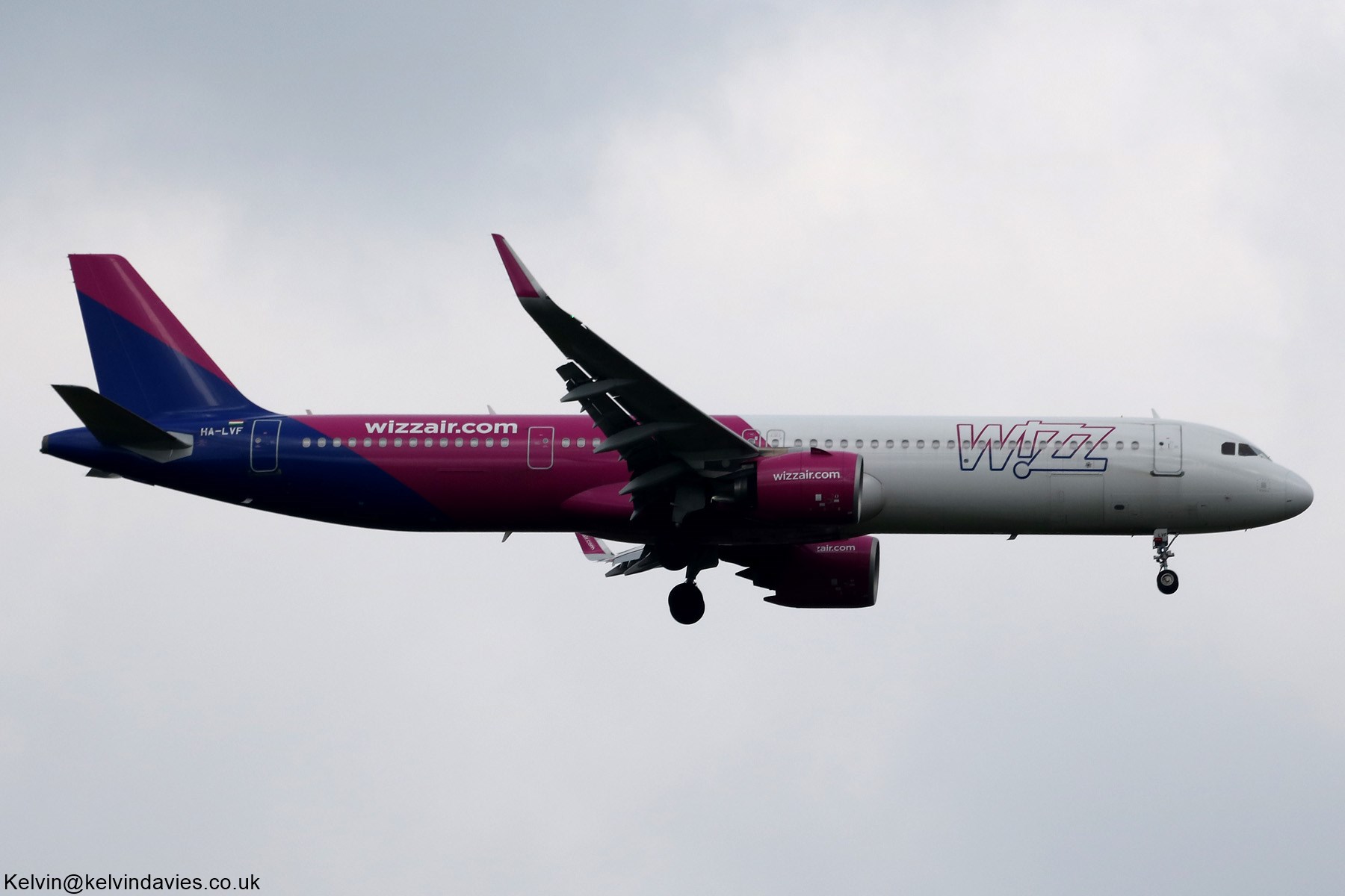 Wizz Air A321 HA-LVF