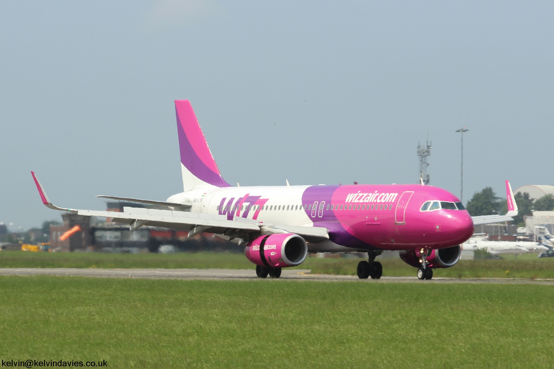 Wizz Air A320 HA-LYB