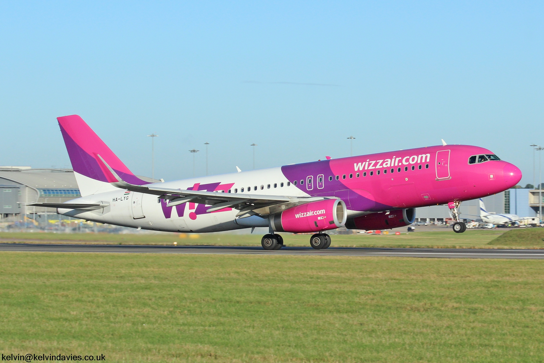 Wizz Air A320 HA-LYG