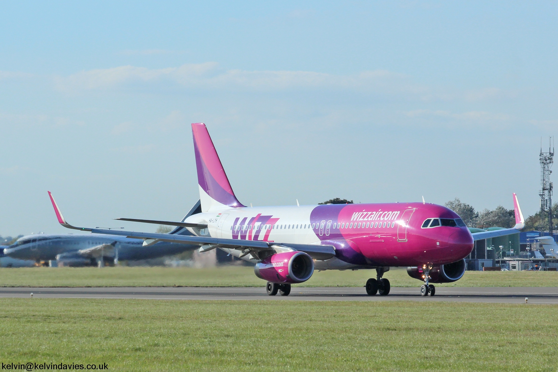 Wizz Air A320 HA-LYH