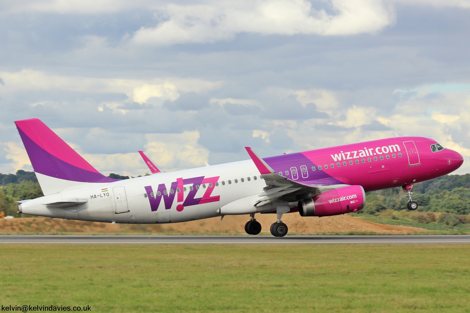 Wizz Air A320 HA-LYO