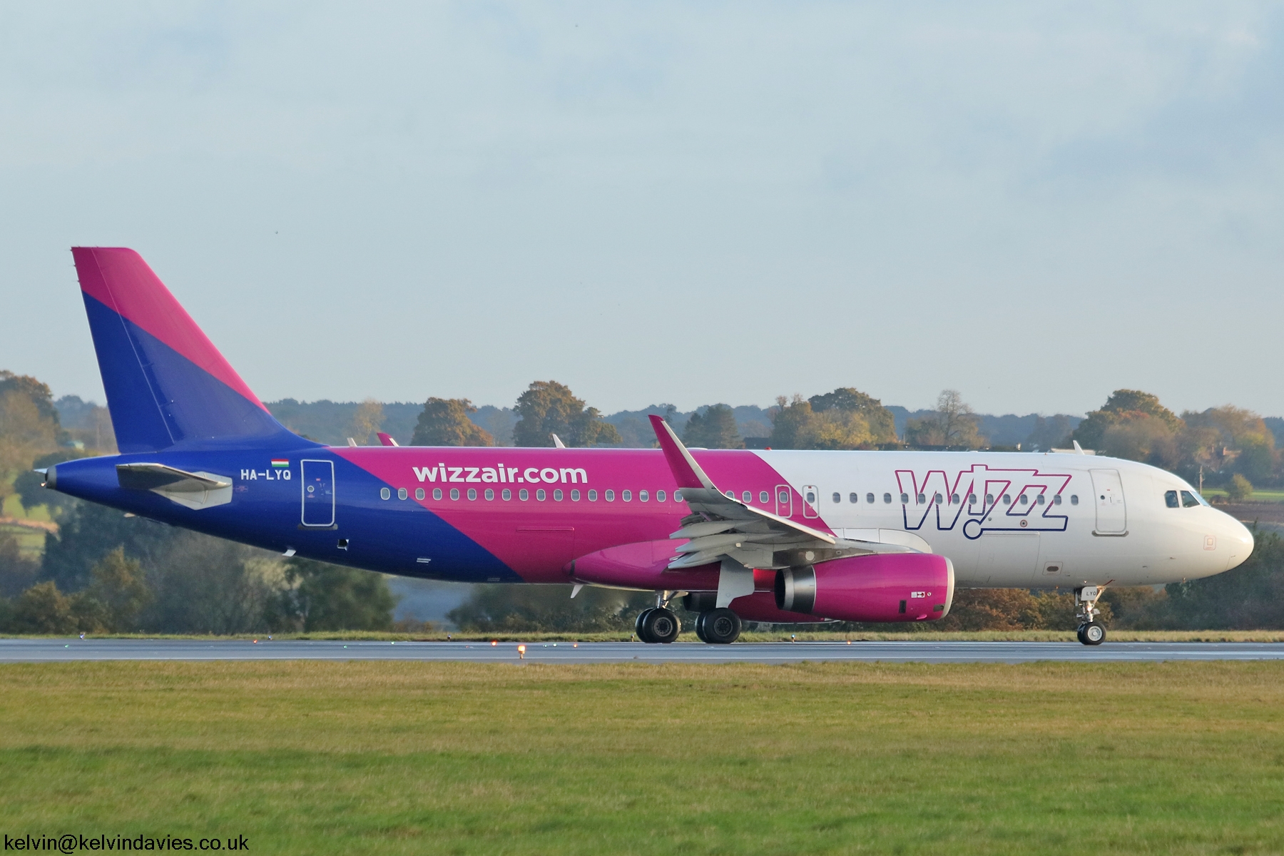 Wizz Air A320 HA-LYQ