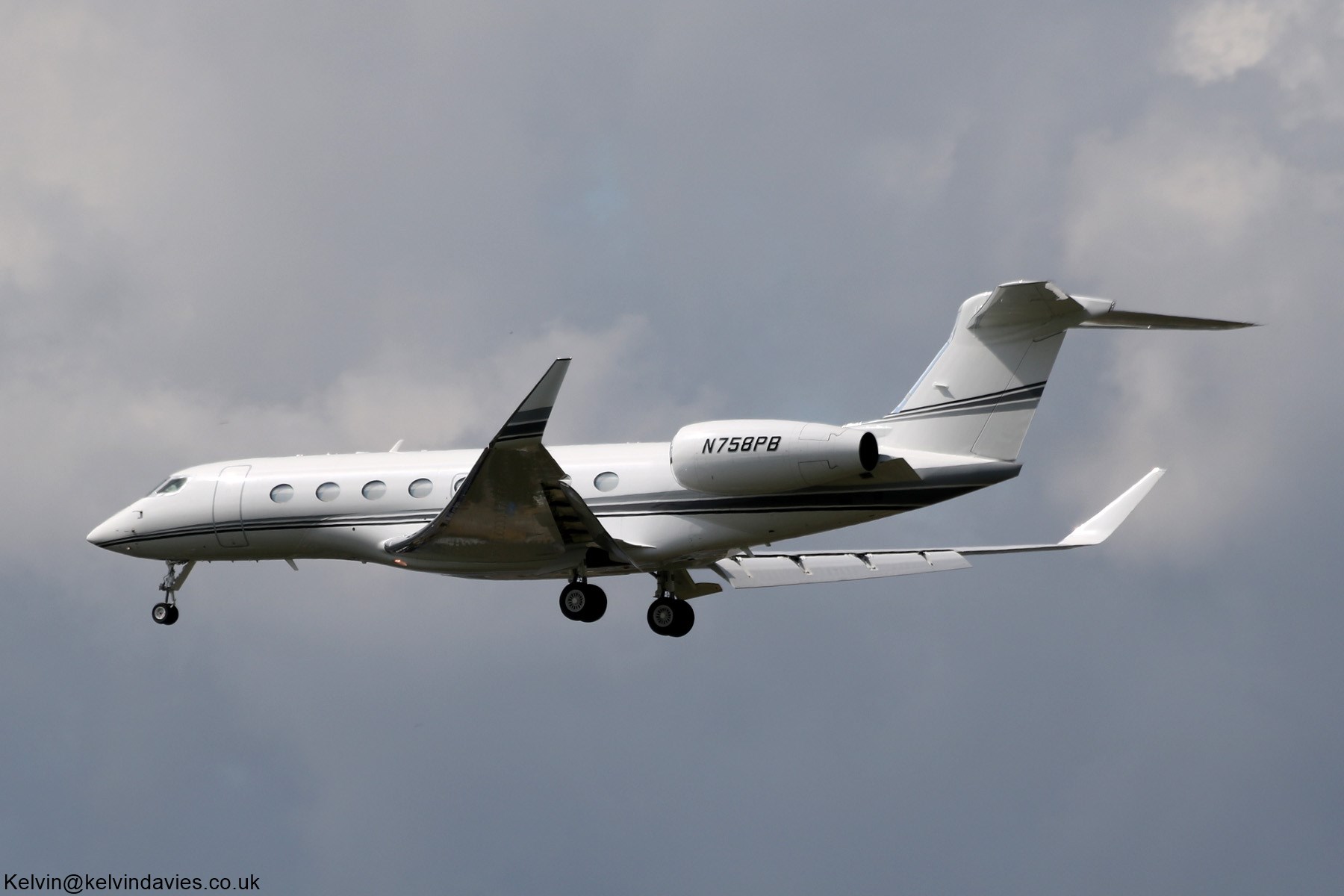 Executive Jet Mngmt G650-ER N758PB