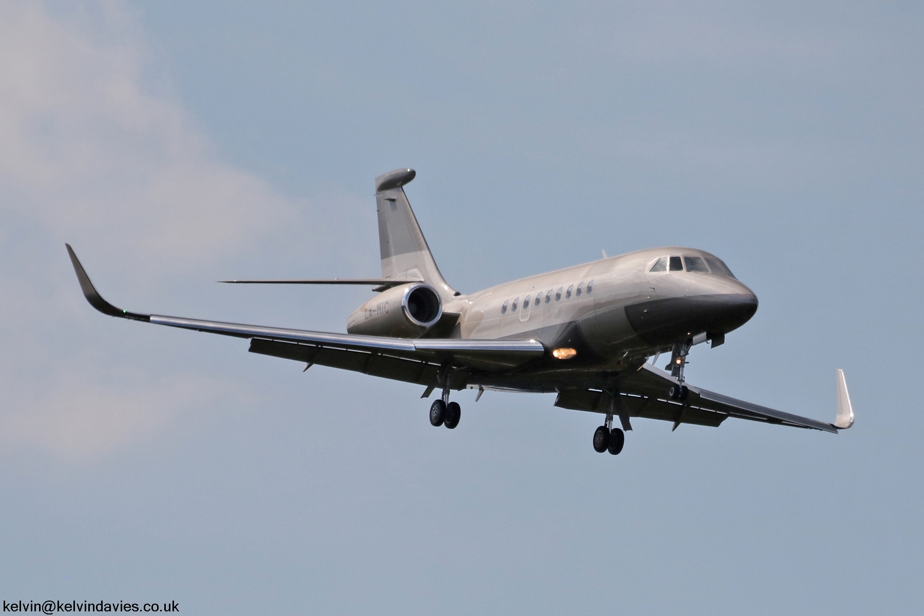 Global Jet Falcon 2000S LX-MIC