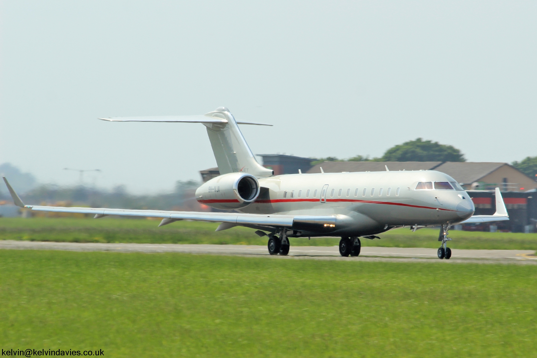 VistaJet Global 6000 9H-VJI