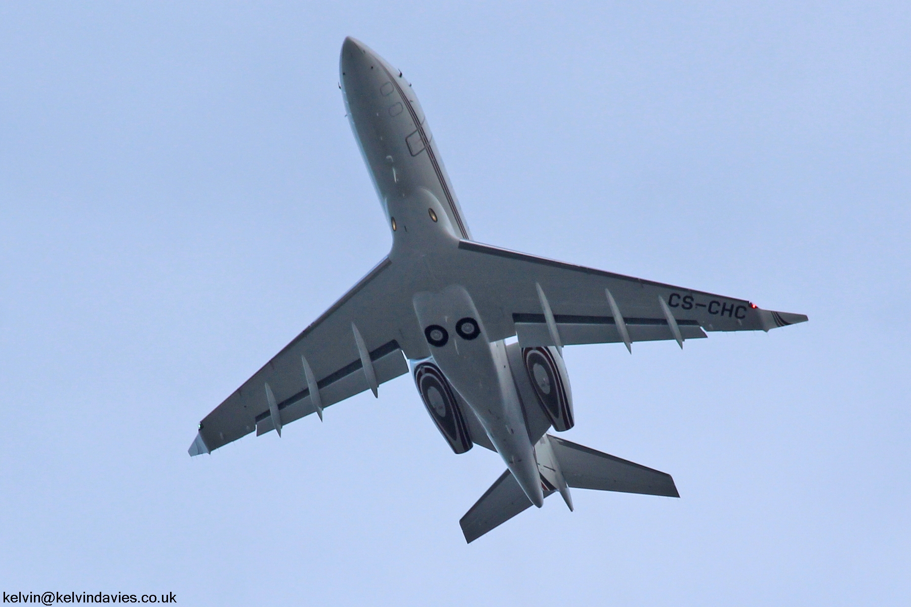 NetJets Europe Challenger 350 CS-CHC