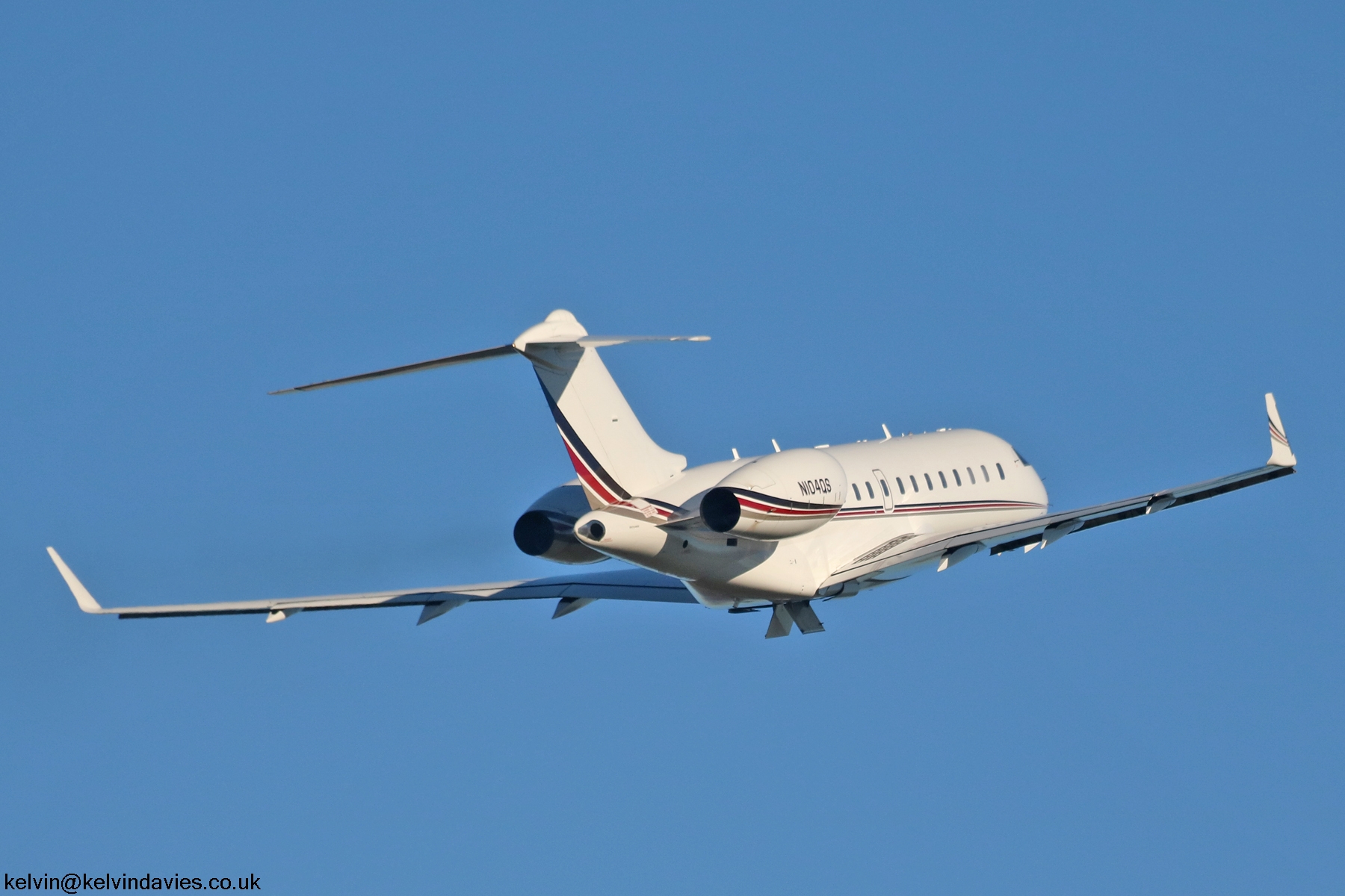 Net Jets Global 5000 N104QS