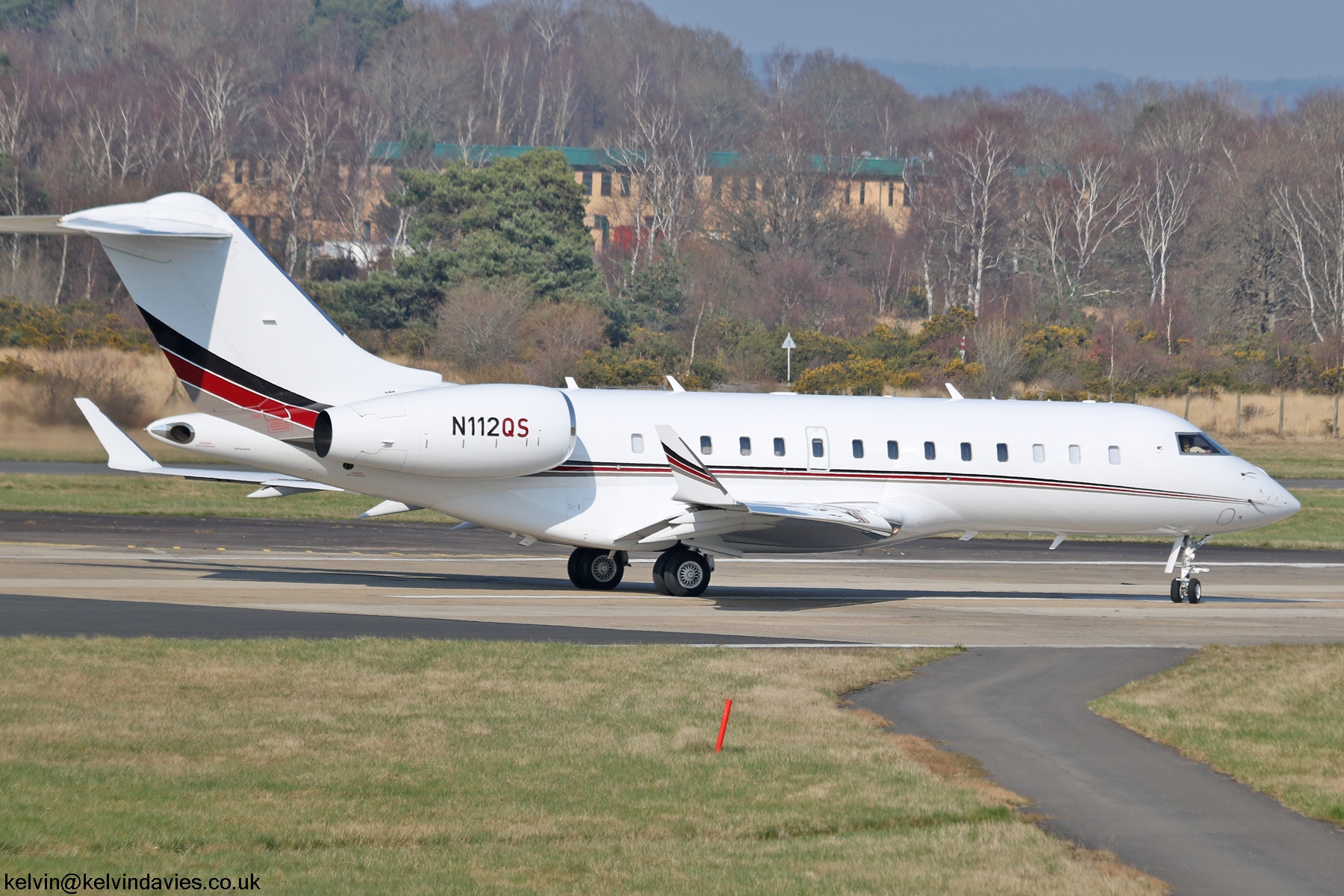 NetJets Global 5000 N112QS