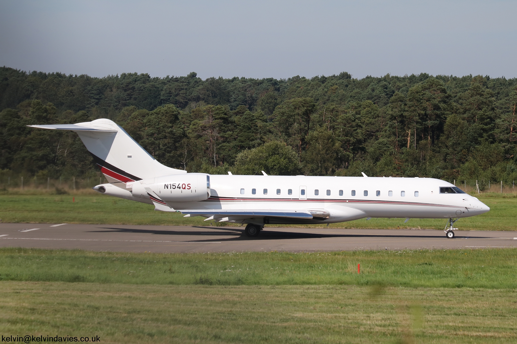 NetJets Global 6000 N154QS