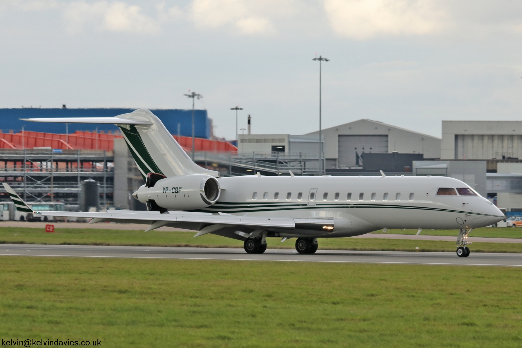 Avcon Jet AG Global 5000 VP-CBF